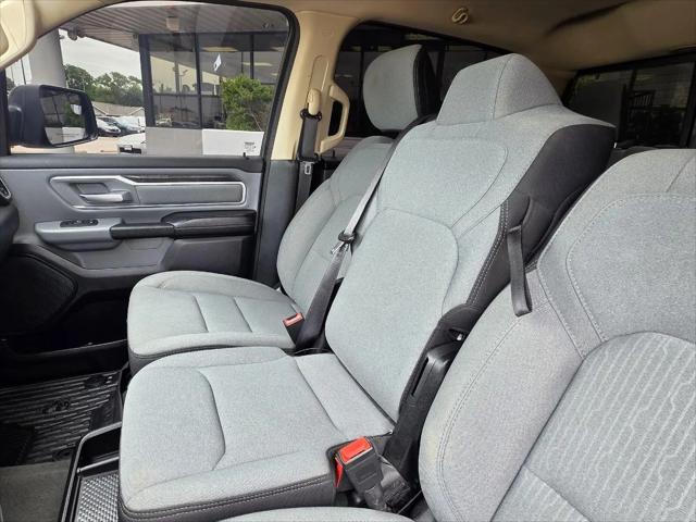 2020 Ram 1500 Big Horn Crew Cab 4x4 5'7" Box