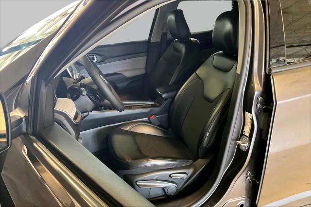 2022 Jeep Compass Latitude FWD