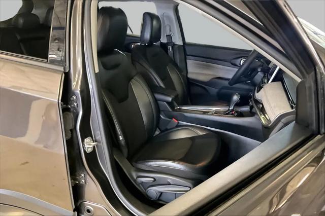 2022 Jeep Compass Latitude FWD
