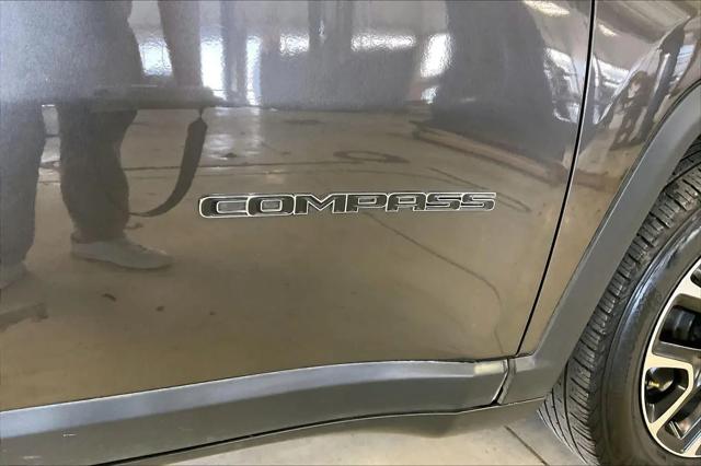 2022 Jeep Compass Latitude FWD
