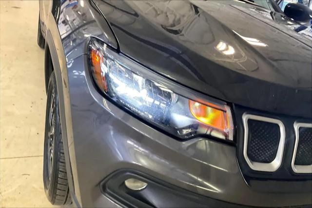 2022 Jeep Compass Latitude FWD