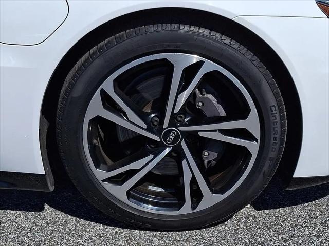 2022 Audi e-tron GT Premium Plus quattro