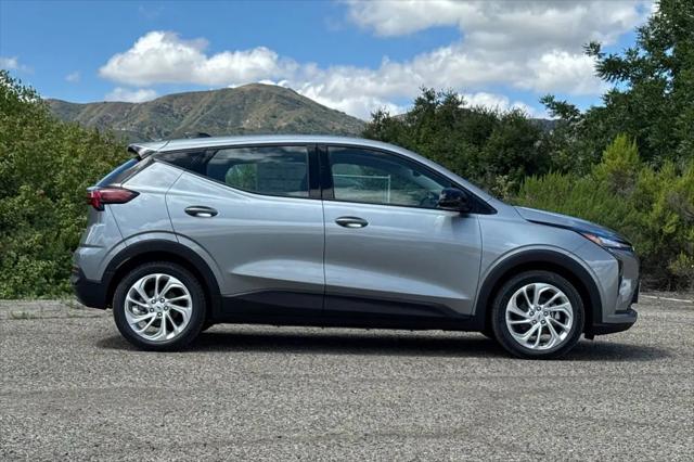 2027 Chevrolet Bolt LT FWD