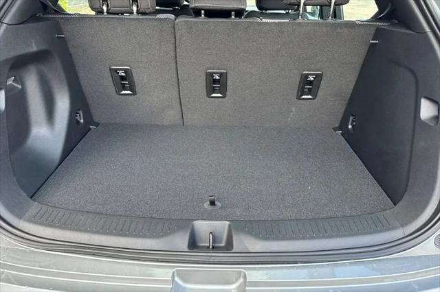 2027 Chevrolet Bolt LT FWD