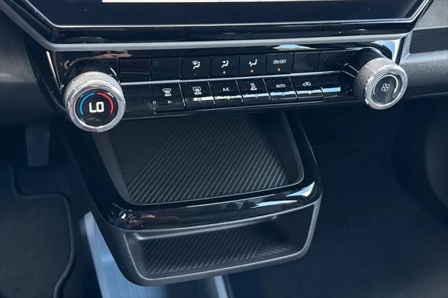 2027 Chevrolet Bolt LT FWD