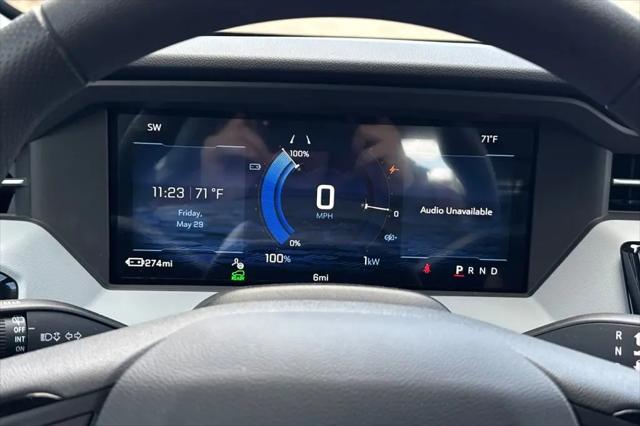 2027 Chevrolet Bolt LT FWD