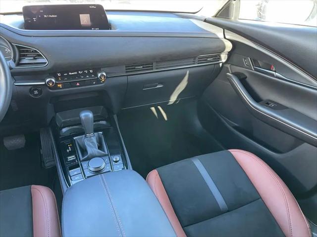 2025 Mazda CX-30 2.5 Carbon Turbo