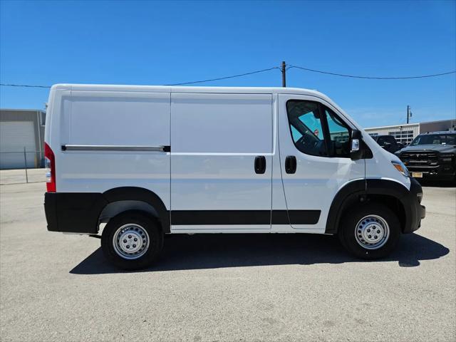2026 Ram ProMaster Cargo Van Tradesman Low Roof 118" WB w/Pass Seat