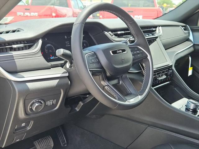 2026 Jeep Grand Cherokee L Altitude 4x2
