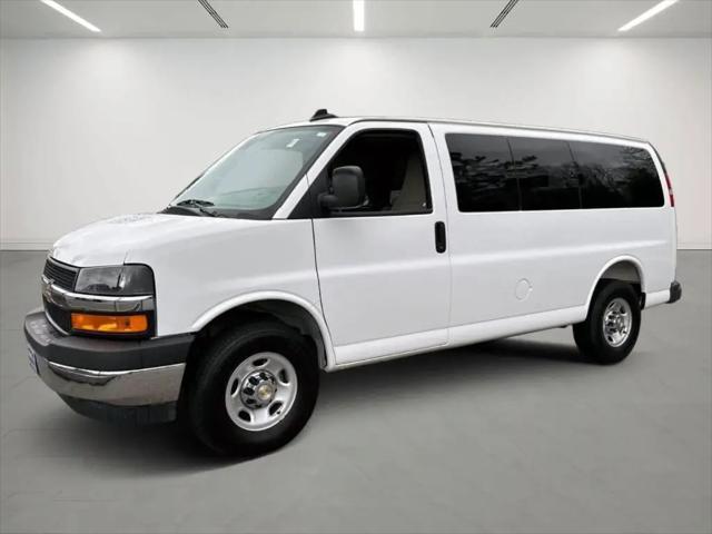 2025 Chevrolet Express Passenger RWD 2500 Regular Wheelbase LT for sale in Plymouth, MA