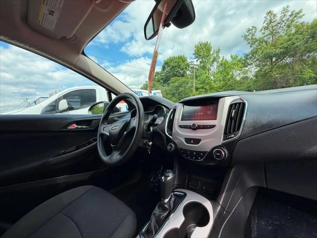2017 Chevrolet Cruze LS Auto