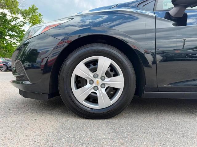 2017 Chevrolet Cruze LS Auto