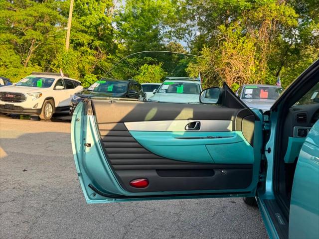 2002 Ford Thunderbird Deluxe