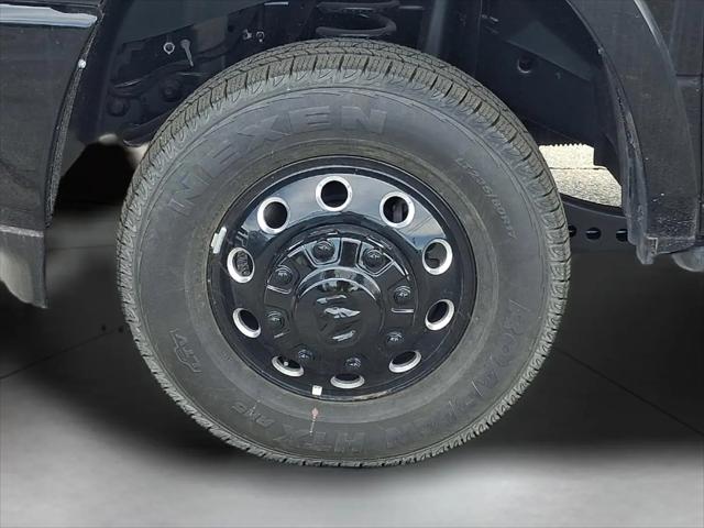 2026 Ram 3500 Limited Crew Cab 4x4 8' Box