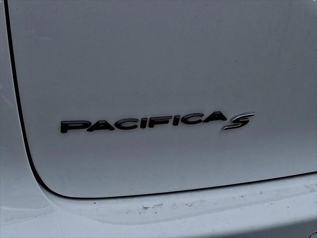 2027 Chrysler Pacifica Limited