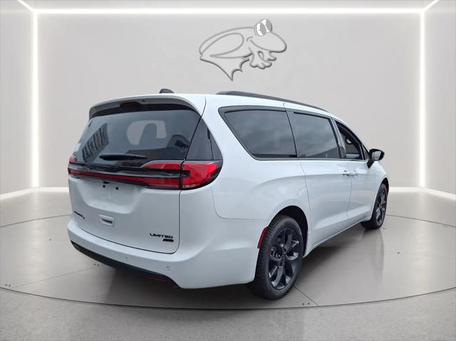 2027 Chrysler Pacifica Limited