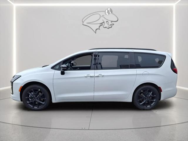 2027 Chrysler Pacifica Limited