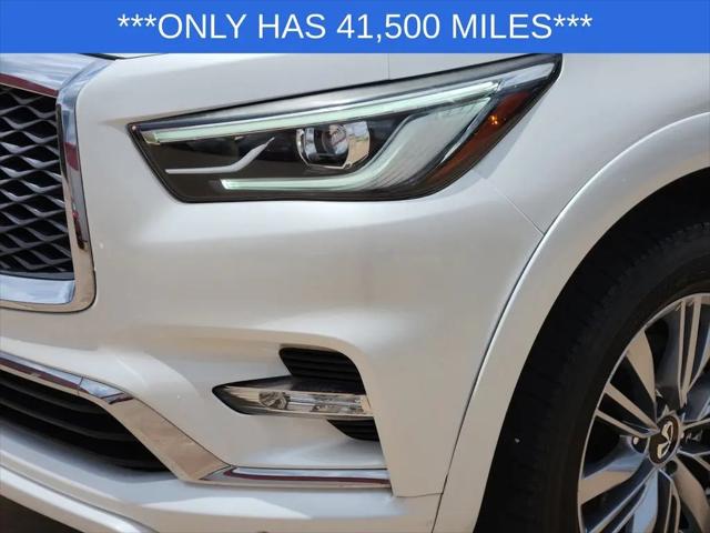 2023 INFINITI QX80 LUXE
