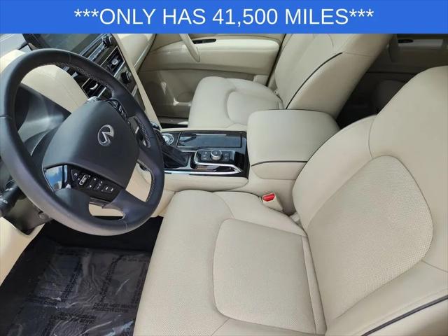 2023 INFINITI QX80 LUXE