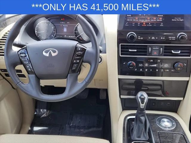 2023 INFINITI QX80 LUXE