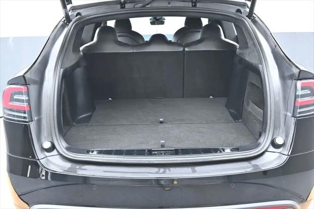 2023 Tesla Model X Standard Range