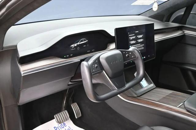 2023 Tesla Model X Standard Range