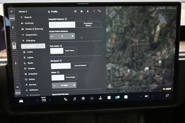 2023 Tesla Model X Standard Range