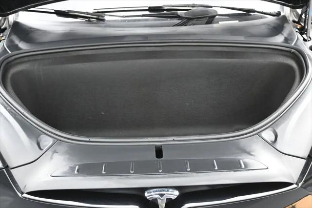 2023 Tesla Model X Standard Range