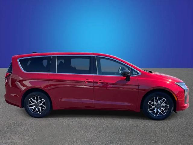 2027 Chrysler Pacifica Limited