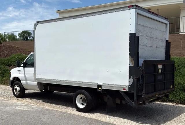 2011 Ford E-450 Cutaway Cutaway