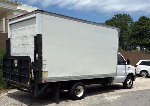 2011 Ford E-450 Cutaway Cutaway