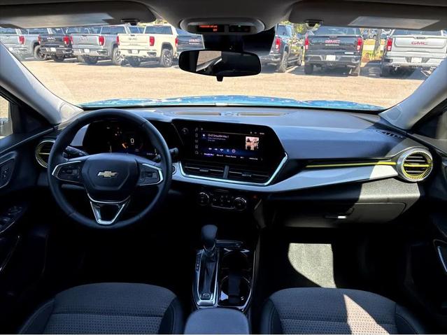 2025 Chevrolet Trax FWD LT