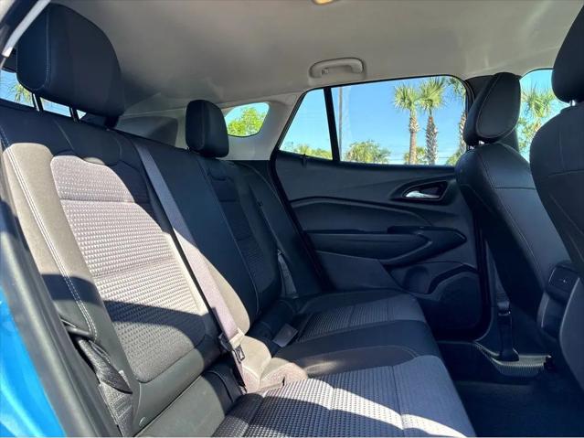 2025 Chevrolet Trax FWD LT