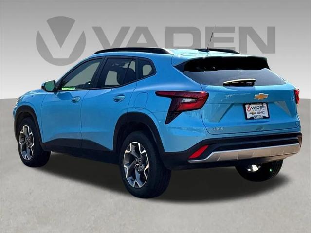 2025 Chevrolet Trax FWD LT