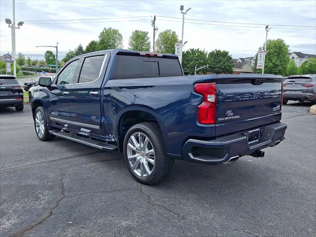 2022 Chevrolet Silverado 1500 4WD Crew Cab Short Bed High Country