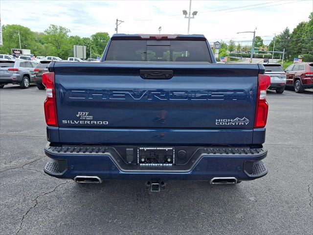 2022 Chevrolet Silverado 1500 4WD Crew Cab Short Bed High Country