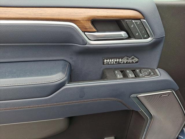 2022 Chevrolet Silverado 1500 4WD Crew Cab Short Bed High Country