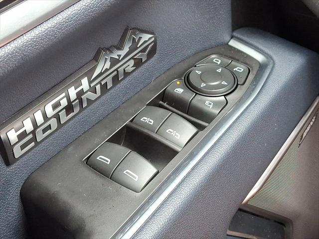 2022 Chevrolet Silverado 1500 4WD Crew Cab Short Bed High Country