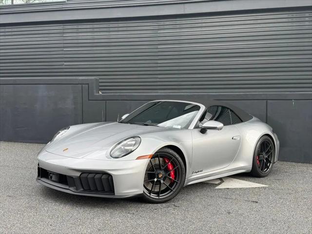 2026 Porsche 911 Carrera 4 GTS Cabriolet