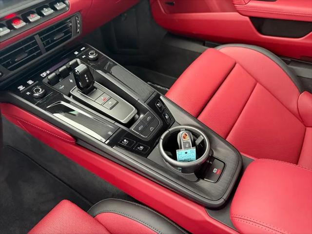 2026 Porsche 911 Carrera 4 GTS Cabriolet