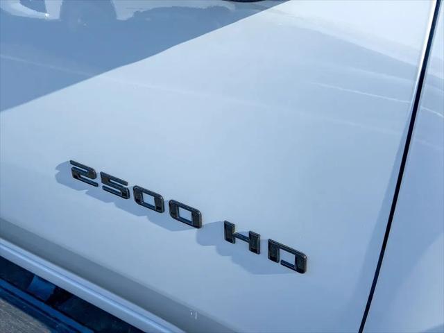 2026 Chevrolet Silverado 2500HD Crew Cab, Standard Bed, WT, 4WD