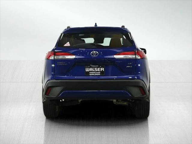 2024 Toyota Corolla Cross LE