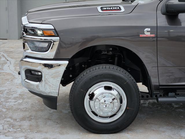 2026 Ram 3500 Tradesman Crew Cab 4x4 8 Box