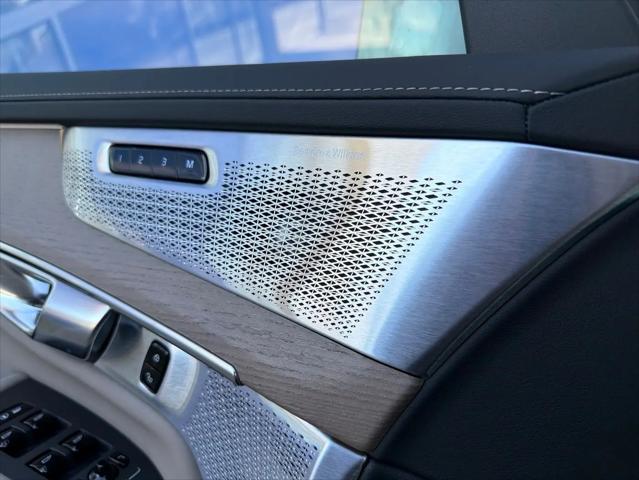 2026 Volvo XC90 Plug-In Hybrid Ultra, T8 AWD, Electric/Gasoline, Bright, 6 Seats