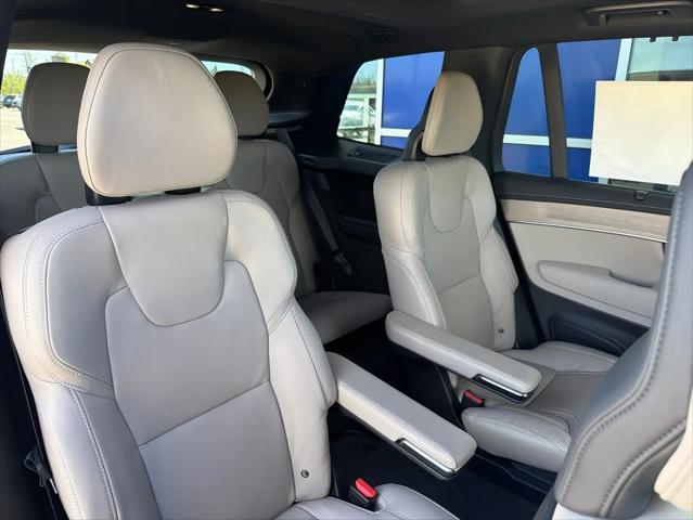 2026 Volvo XC90 Plug-In Hybrid Ultra, T8 AWD, Electric/Gasoline, Bright, 6 Seats