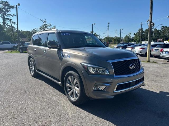 2017 INFINITI QX80 Standard