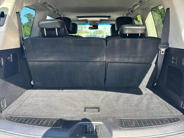 2017 INFINITI QX80 Standard
