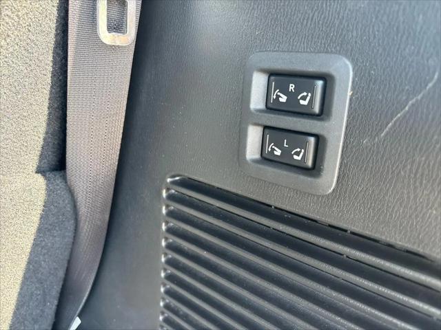 2017 INFINITI QX80 Standard