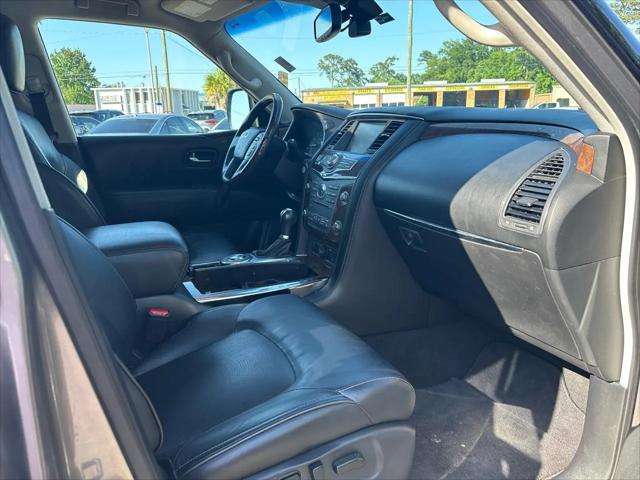 2017 INFINITI QX80 Standard