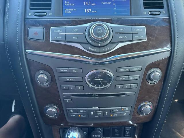 2017 INFINITI QX80 Standard